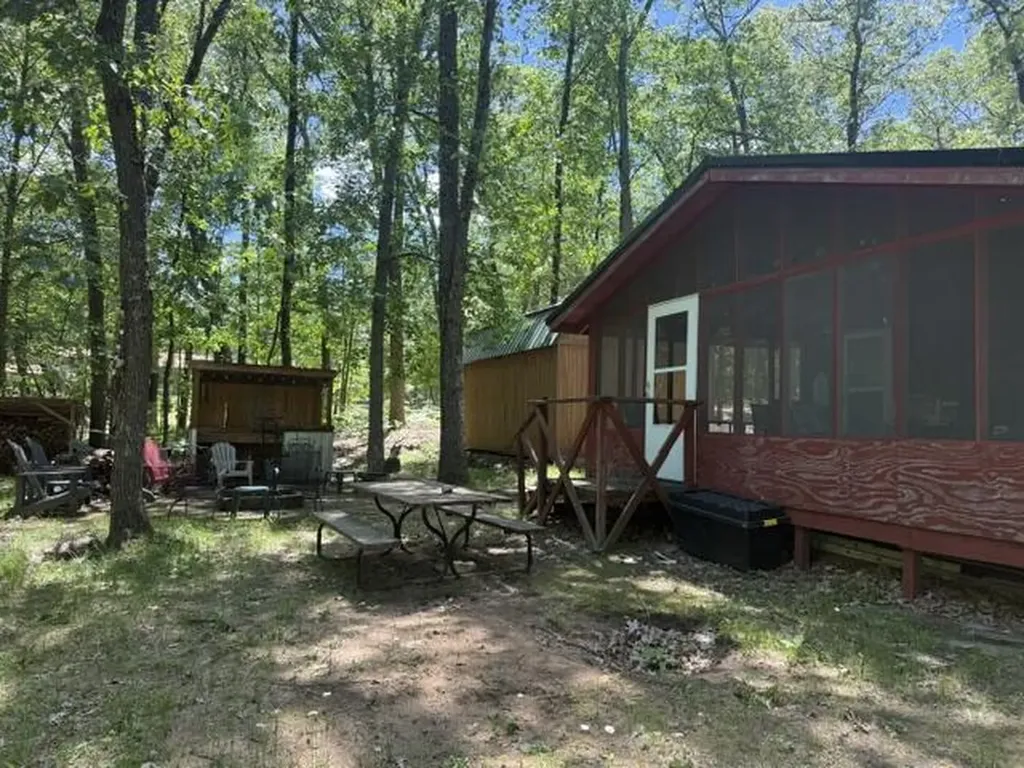 9826 S Orchid Avenue Lake Township MI 49304