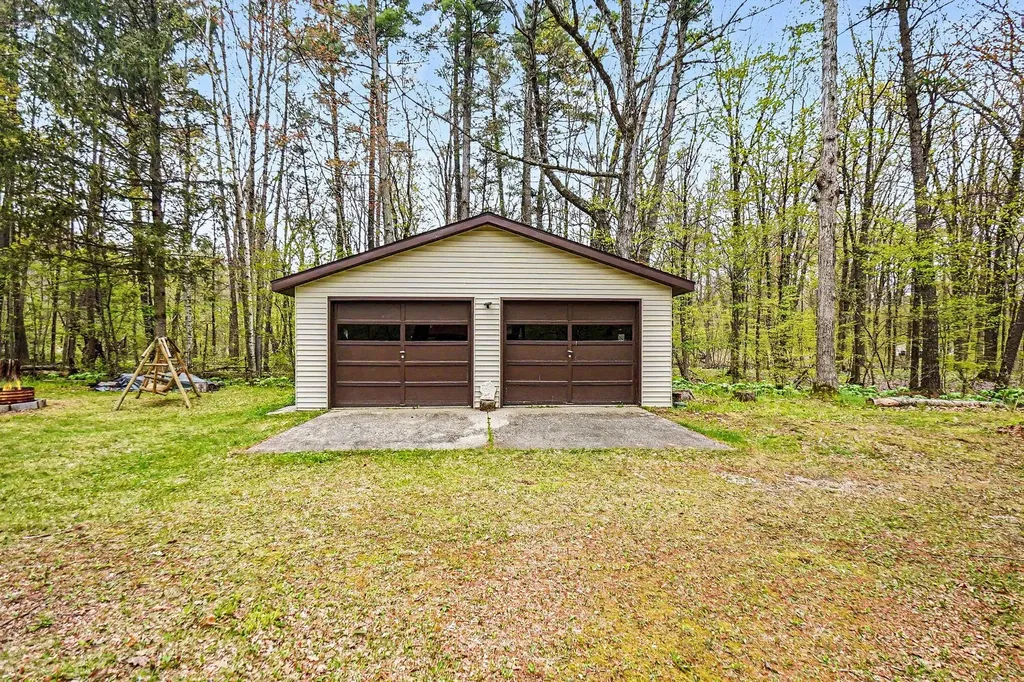 23849 Atikwa Trail Reynolds Township MI 49329