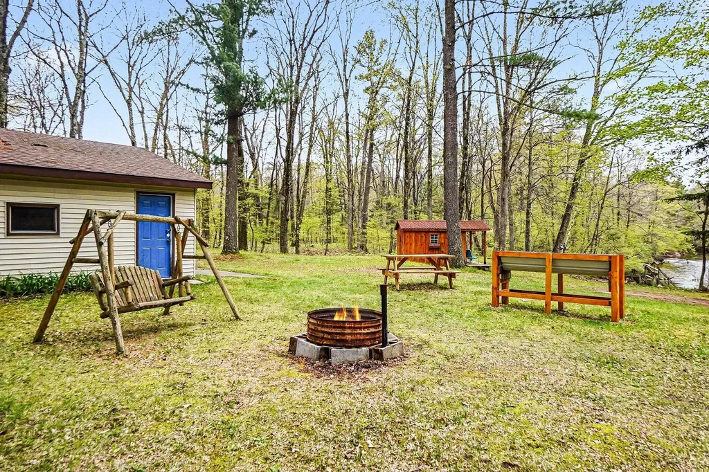 23849 Atikwa Trail Reynolds Township MI 49329
