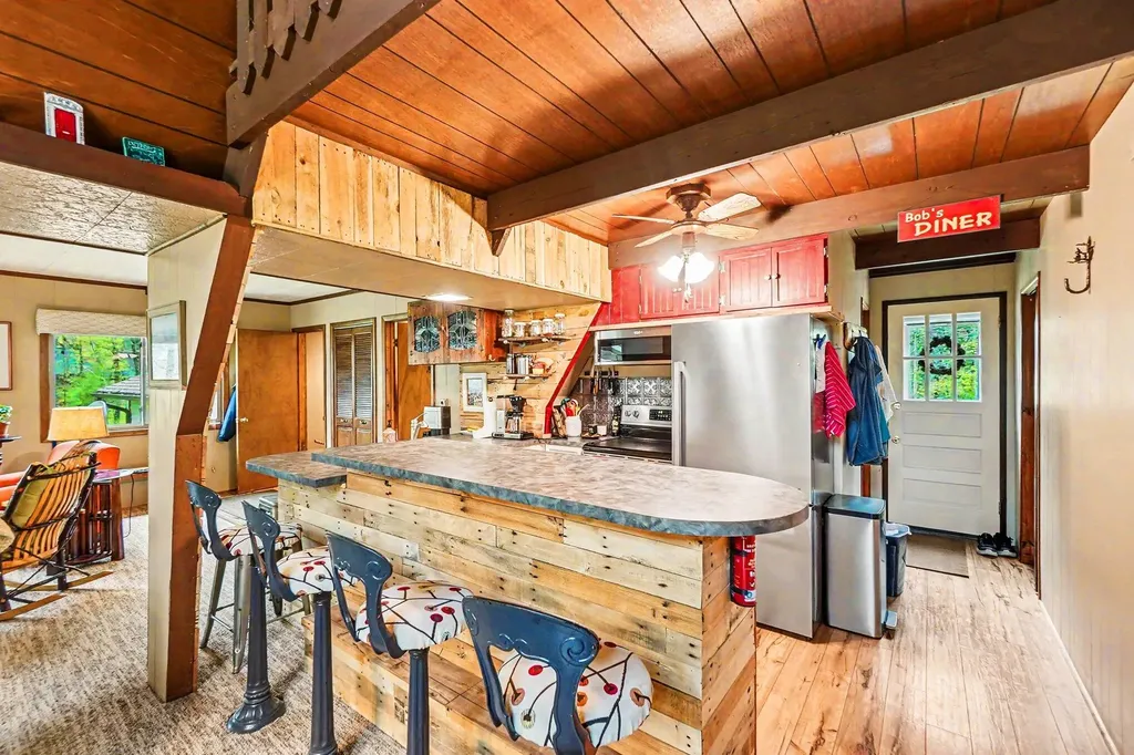 23849 Atikwa Trail Reynolds Township MI 49329