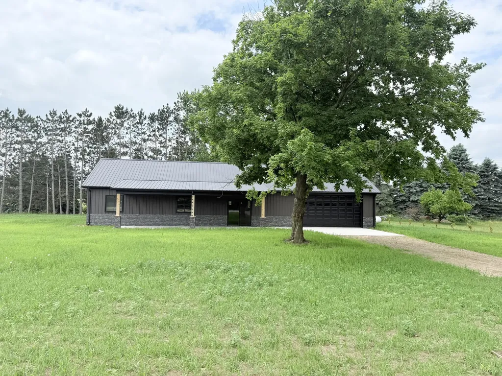 3027 100th Avenue Hinton Township MI 48850
