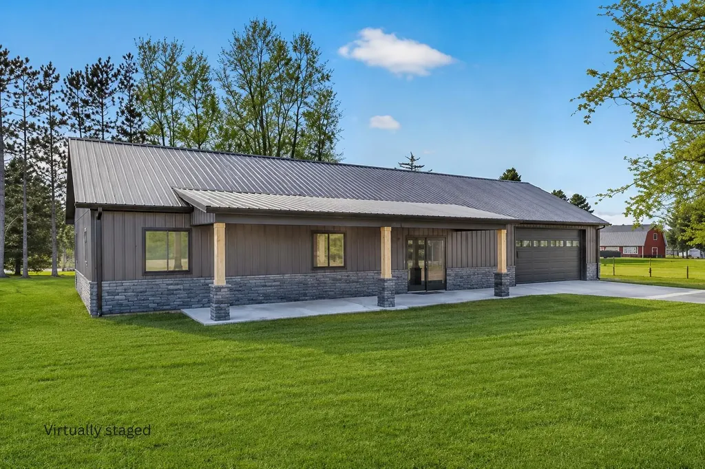 3027 100th Avenue Hinton Township MI 48850