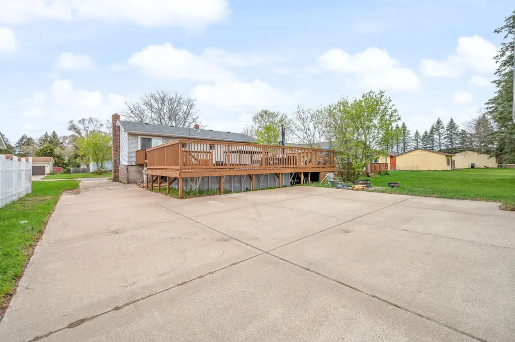 1012 Loudon Street Big Rapids City MI 49307