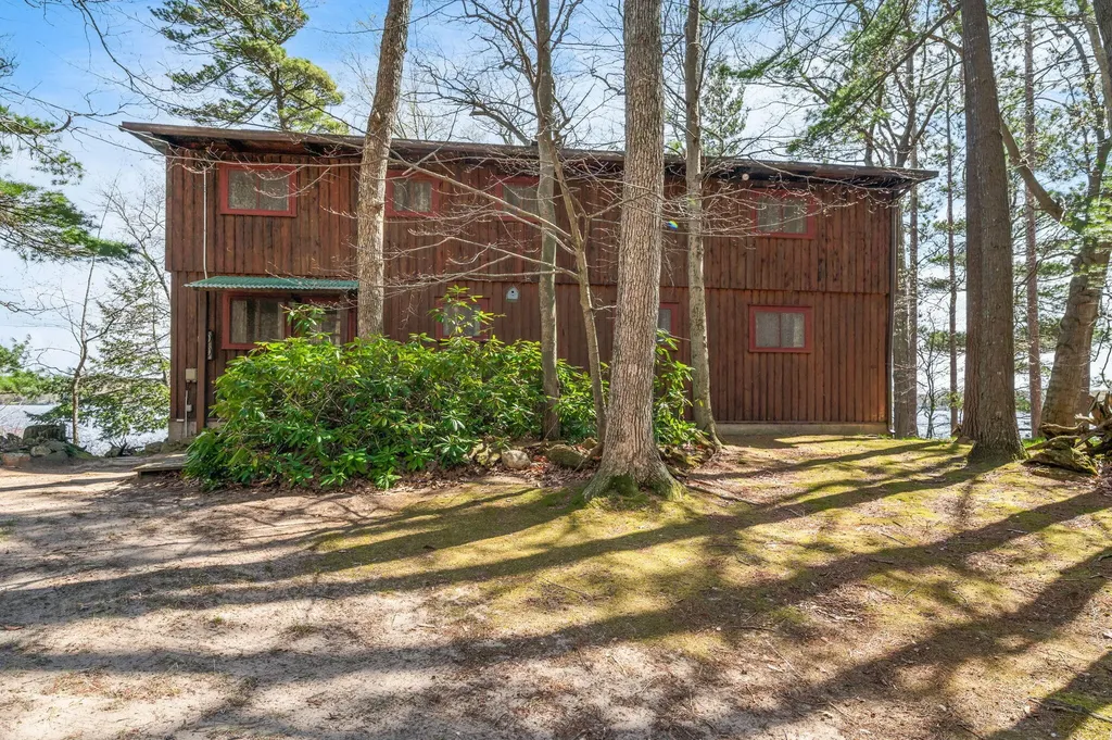 5717 W Pleasant Hill Road Hamlin Township MI 49411