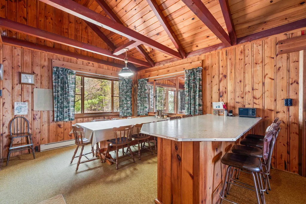 5717 W Pleasant Hill Road Hamlin Township MI 49411