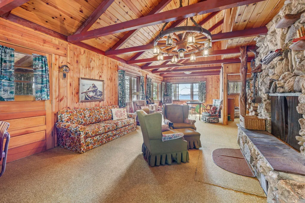 5717 W Pleasant Hill Road Hamlin Township MI 49411
