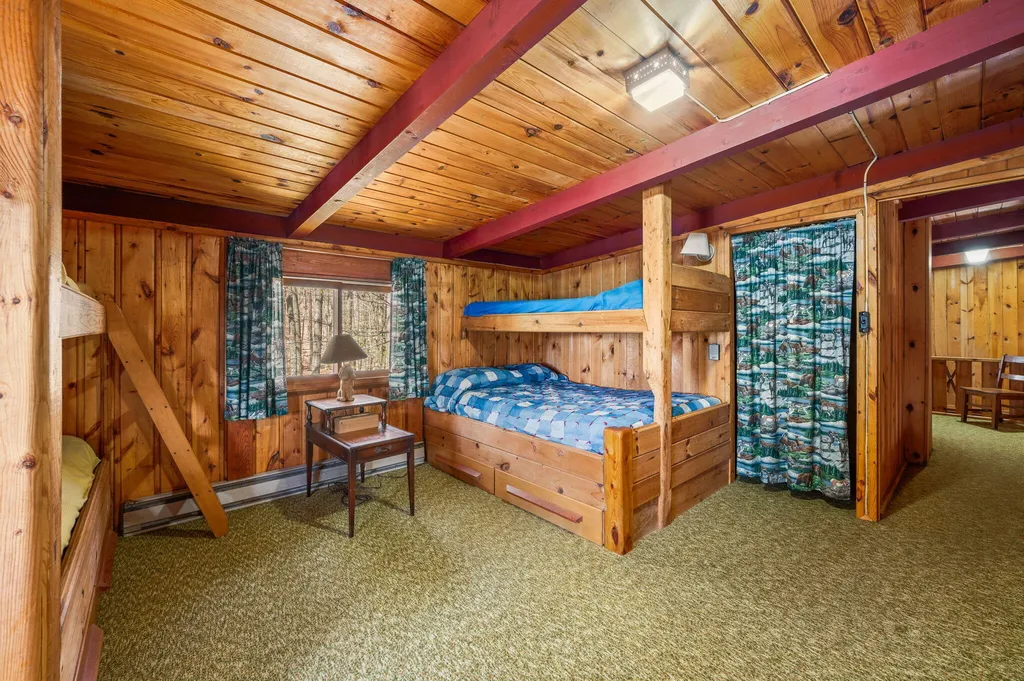 5717 W Pleasant Hill Road Hamlin Township MI 49411