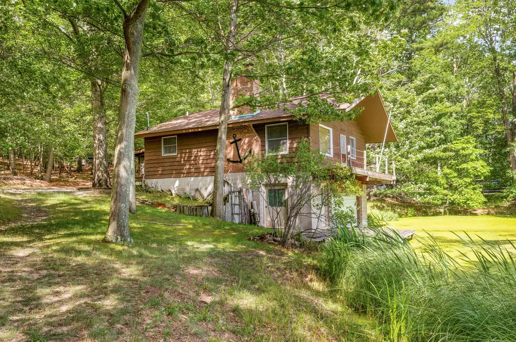 5717 W Pleasant Hill Road Hamlin Township MI 49411