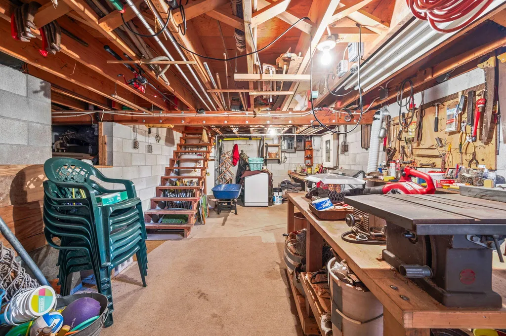 5717 W Pleasant Hill Road Hamlin Township MI 49411