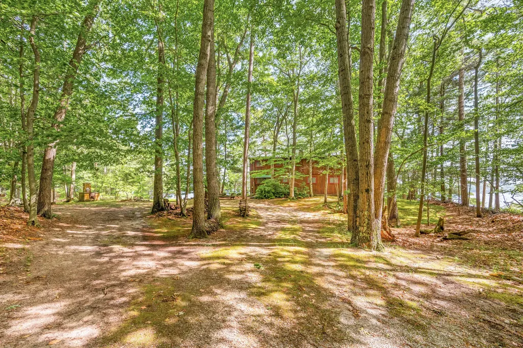 5717 W Pleasant Hill Road Hamlin Township MI 49411