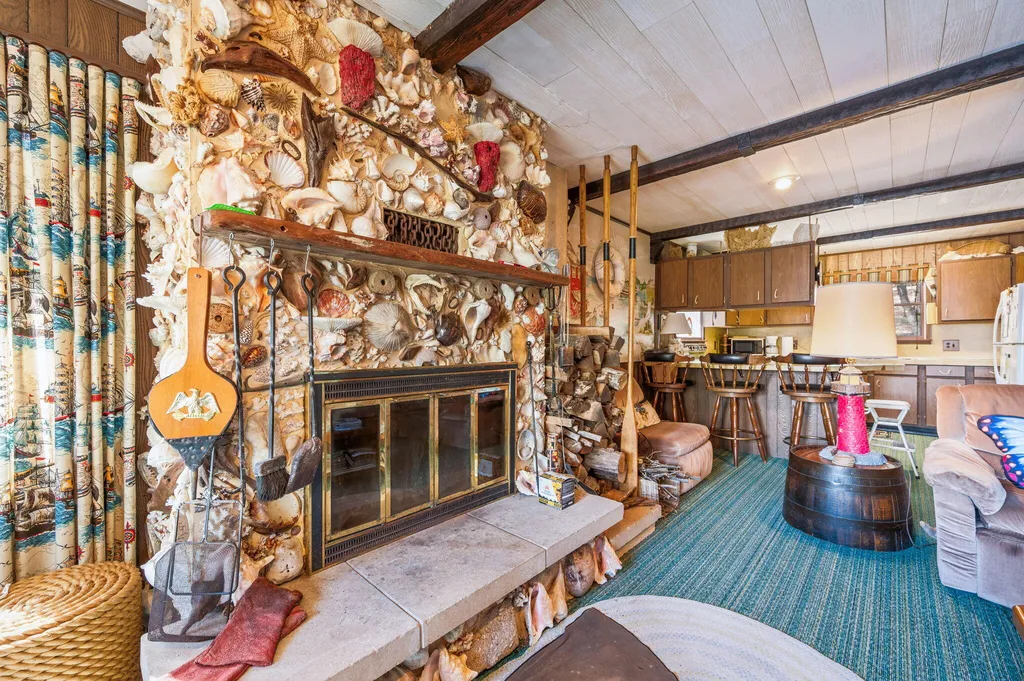 5717 W Pleasant Hill Road Hamlin Township MI 49411