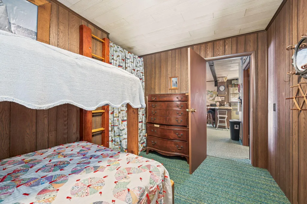 5717 W Pleasant Hill Road Hamlin Township MI 49411