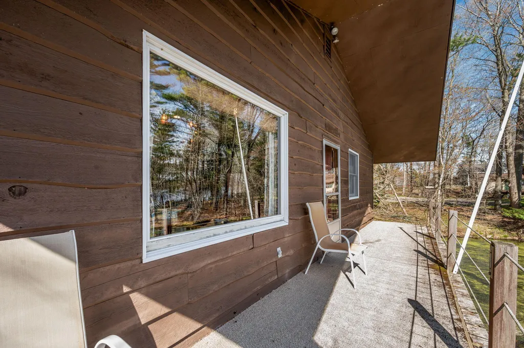 5717 W Pleasant Hill Road Hamlin Township MI 49411