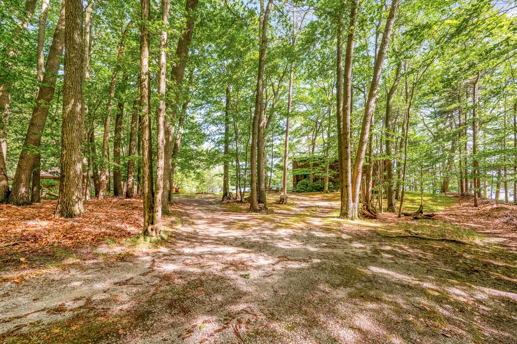 5717 W Pleasant Hill Road Hamlin Township MI 49411
