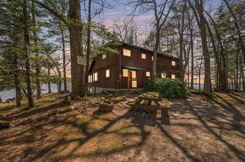 5717 W Pleasant Hill Road Hamlin Township MI 49411
