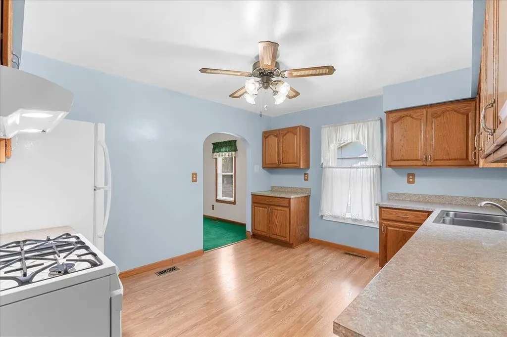 1896 Chestnut Street Delhi Charter Township MI 48842