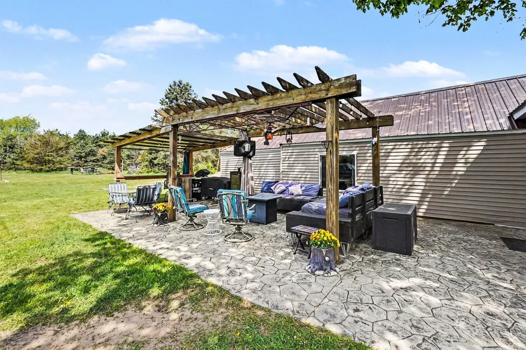 8025 S Warner Avenue Bridgeton Township MI 49412
