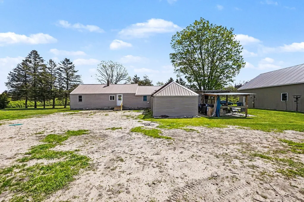 8025 S Warner Avenue Bridgeton Township MI 49412
