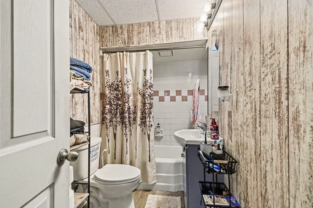 3329 Hubal Avenue SW Wyoming City MI 49519