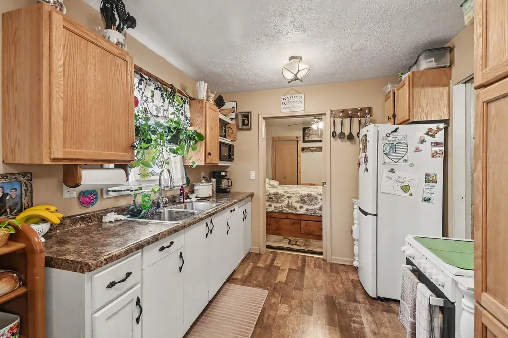 3329 Hubal Avenue SW Wyoming City MI 49519