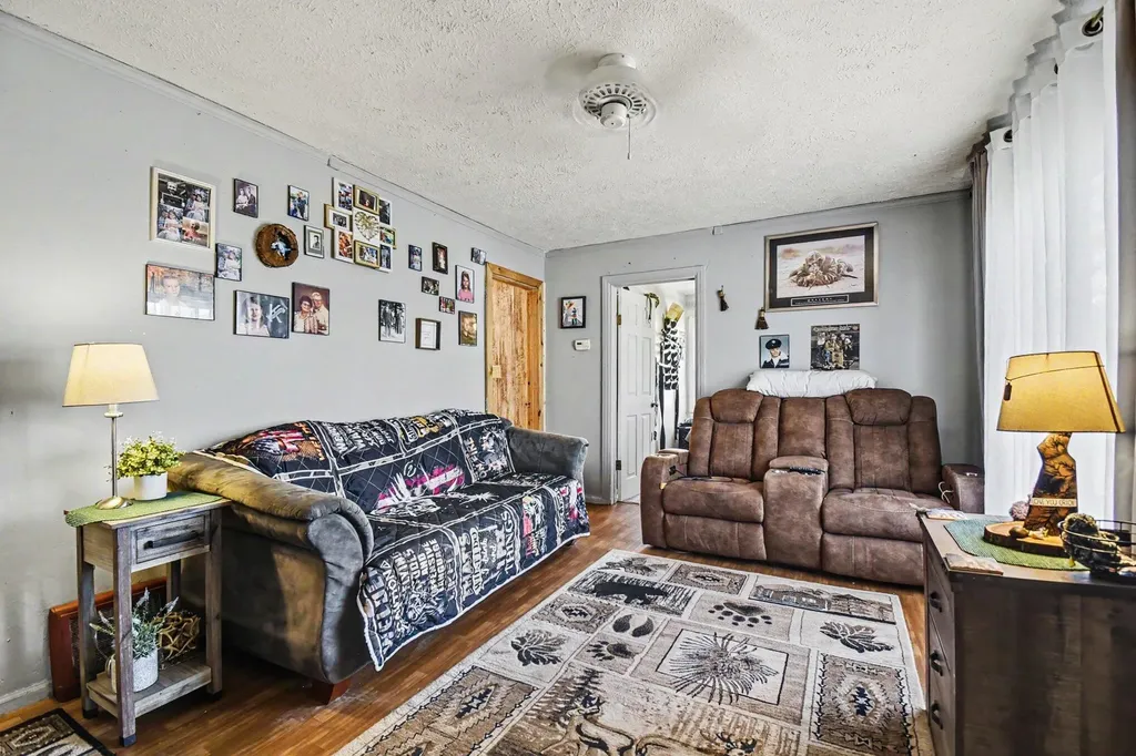 3329 Hubal Avenue SW Wyoming City MI 49519