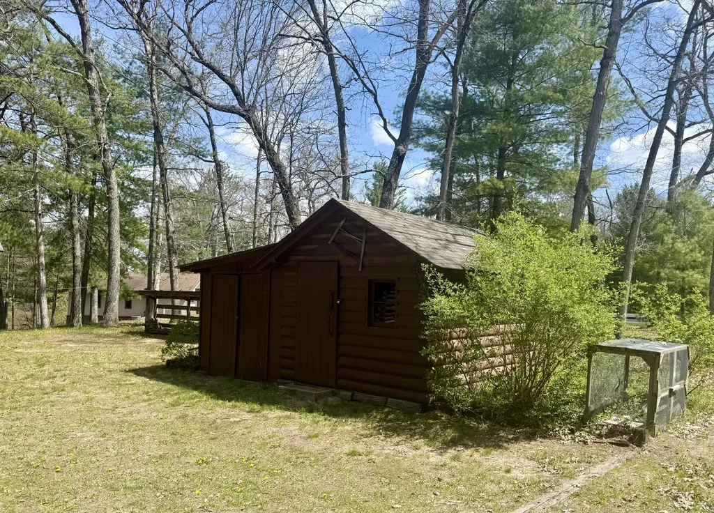 11272 S L Lakes Bridge Street Pleasant Plains Township MI 49304