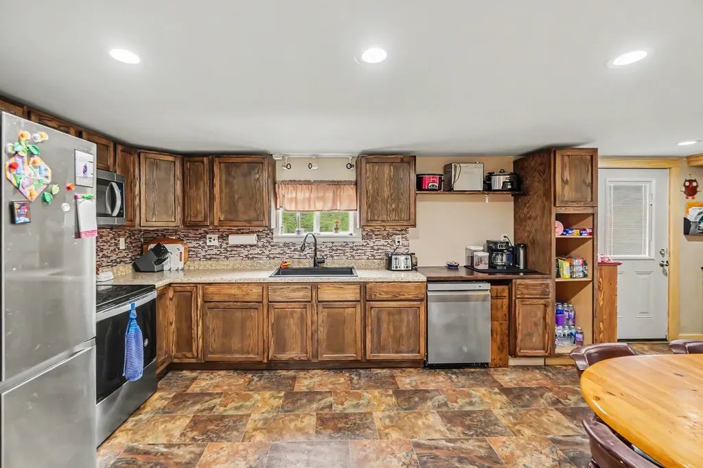 18680 220th Avenue Green Charter Township MI 49307