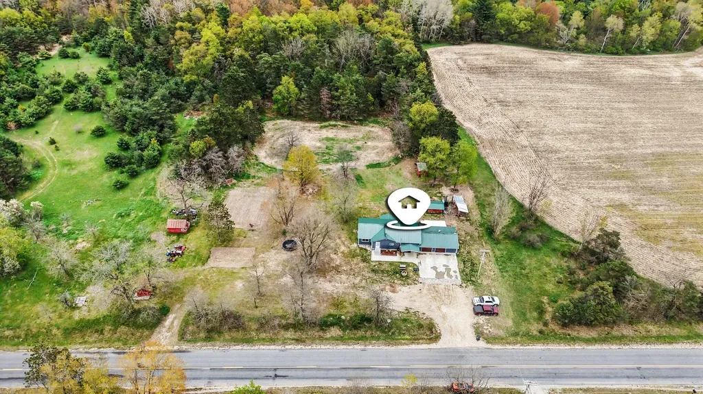 18680 220th Avenue Green Charter Township MI 49307