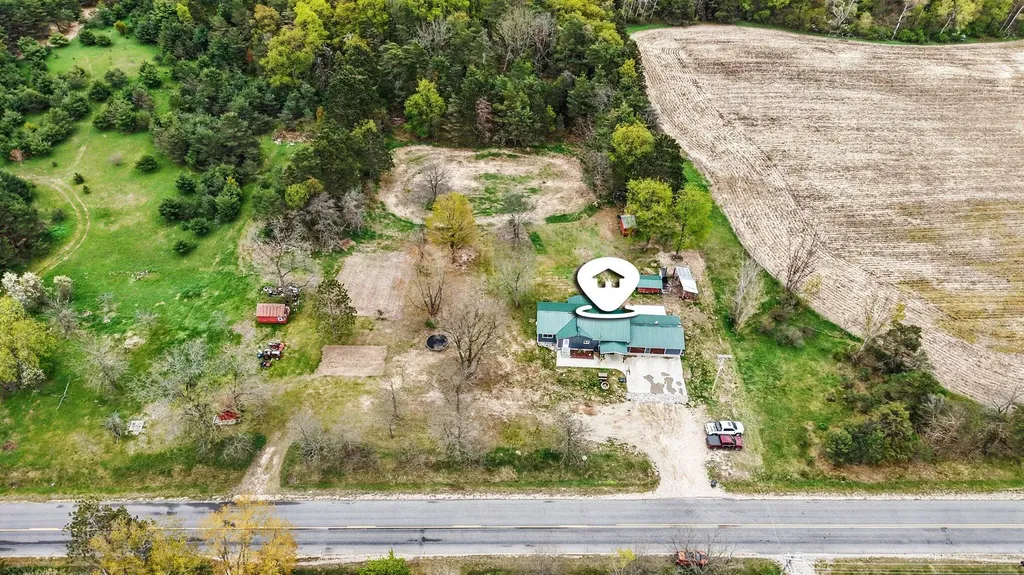18680 220th Avenue Green Charter Township MI 49307