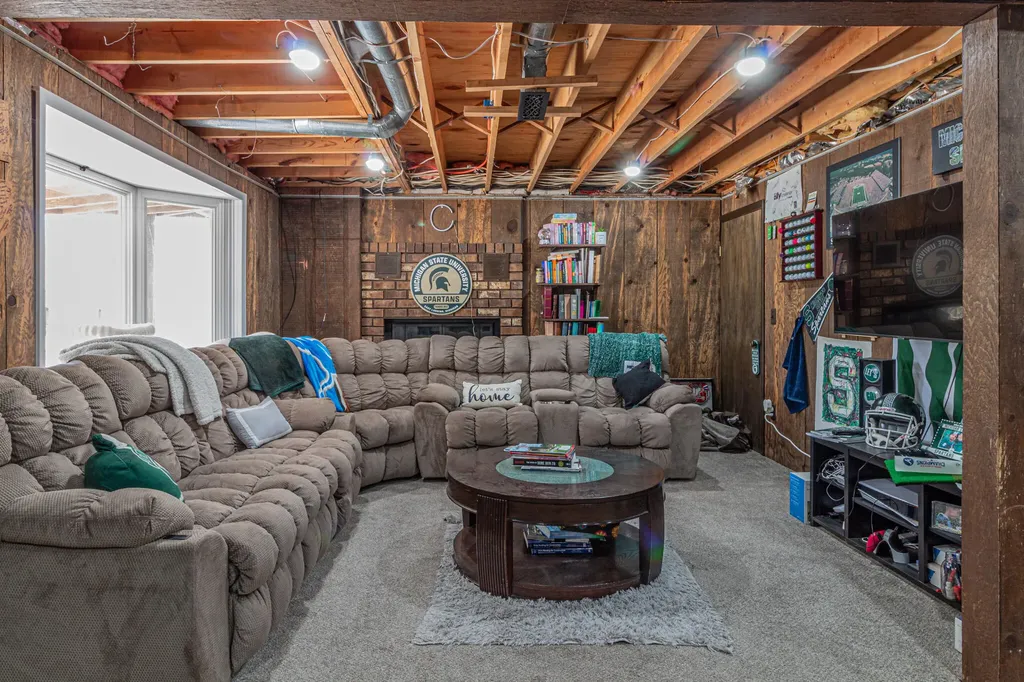 9530 Golf Port Drive Morton Township MI 49346