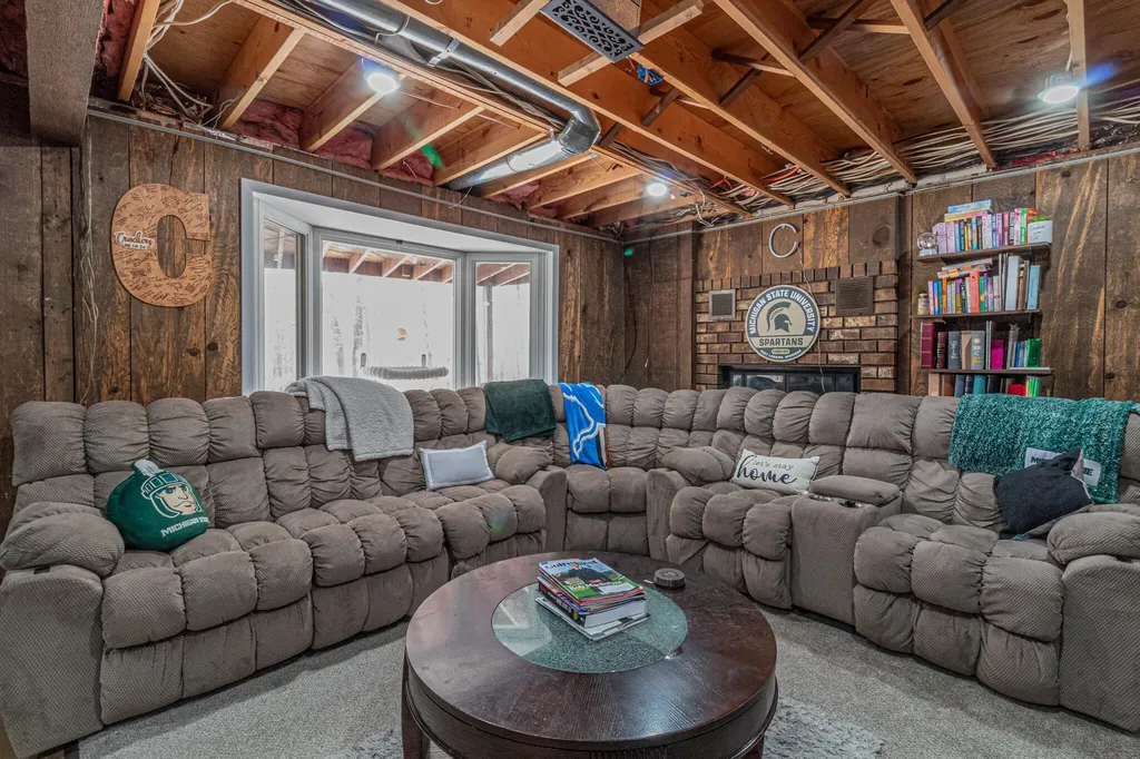 9530 Golf Port Drive Morton Township MI 49346