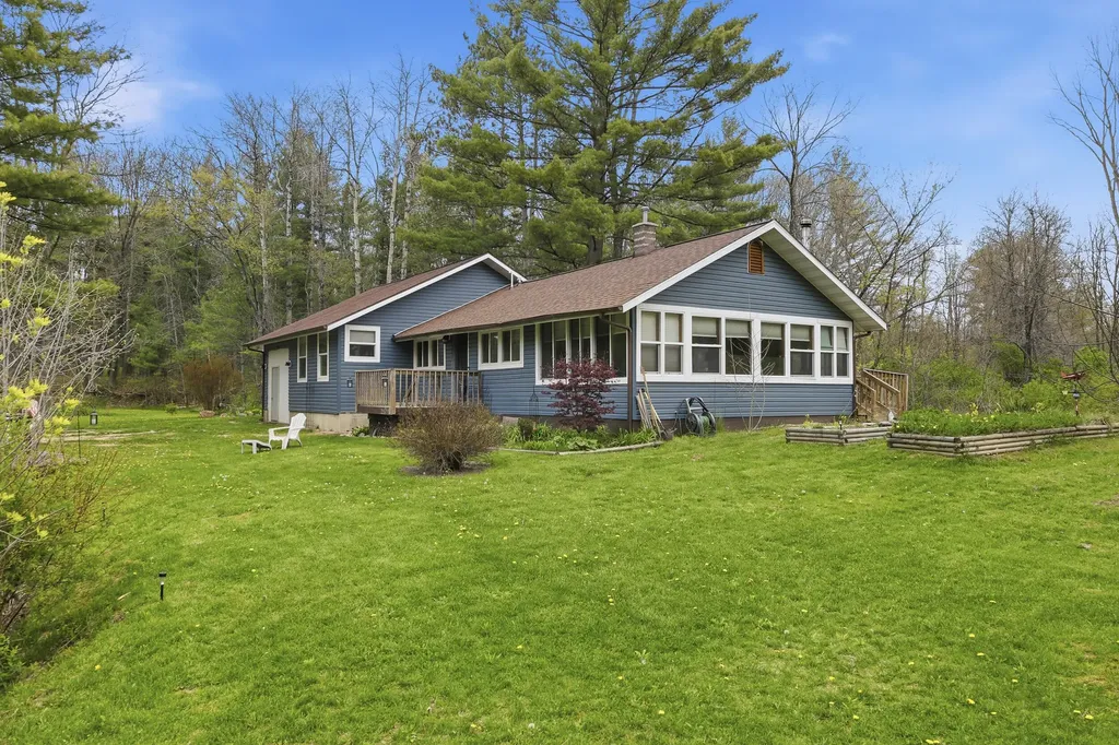 7140 N Amy School Road Reynolds Township MI 49329