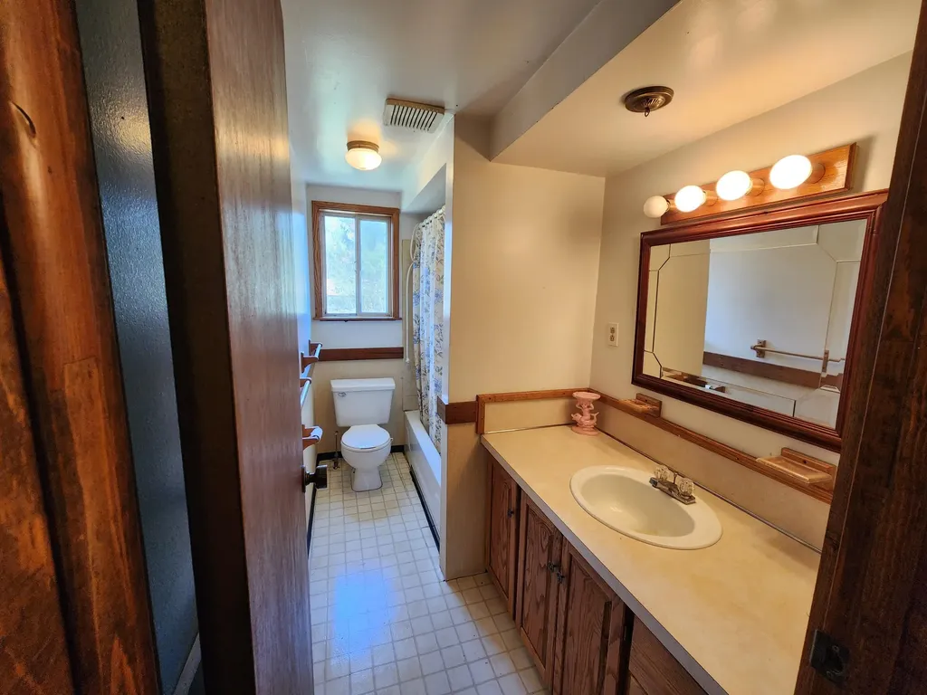 4650 Gambling Trail Hamilton Township MI 48625
