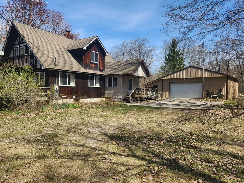 4650 Gambling Trail Hamilton Township MI 48625