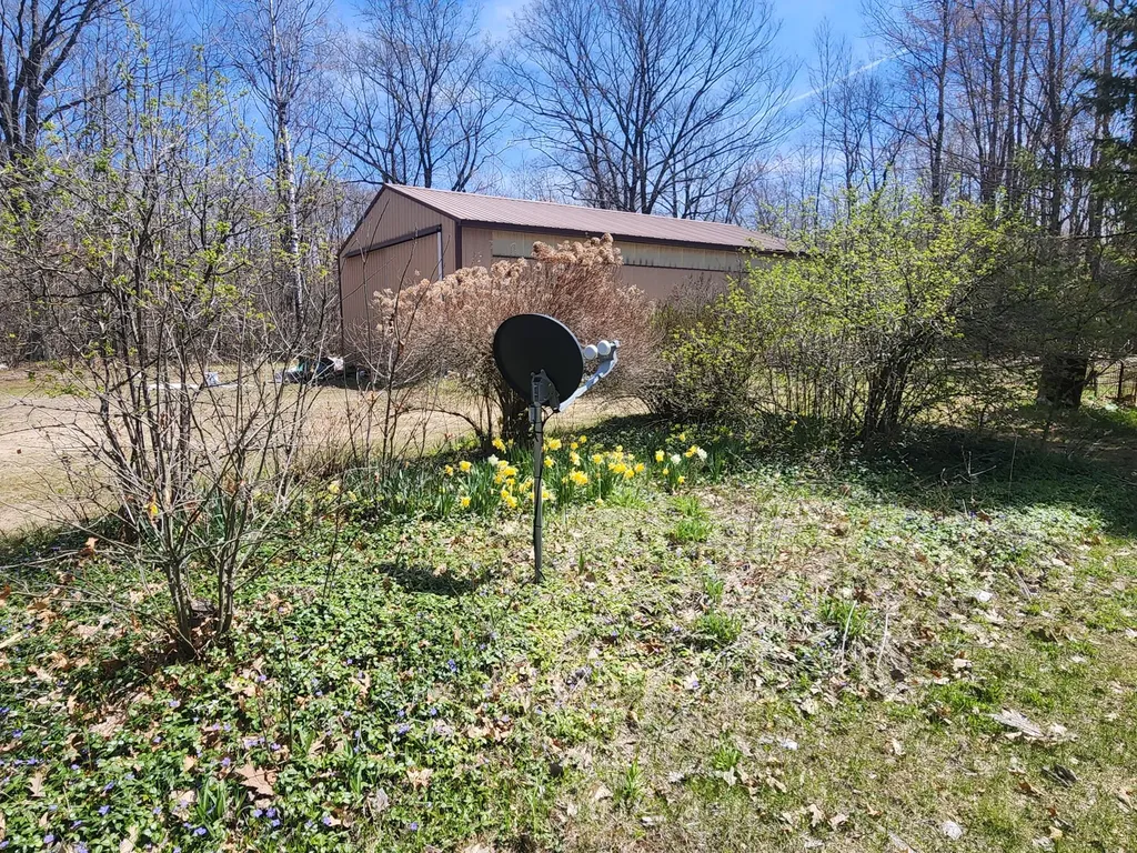 4650 Gambling Trail Hamilton Township MI 48625