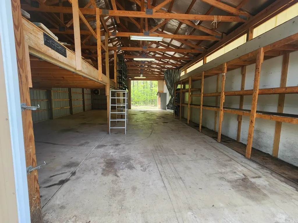 4650 Gambling Trail Hamilton Township MI 48625