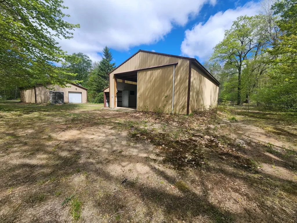 4650 Gambling Trail Hamilton Township MI 48625