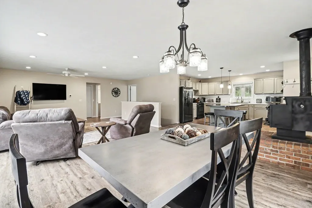 7415 E Anthony Road Logan Township MI 49402