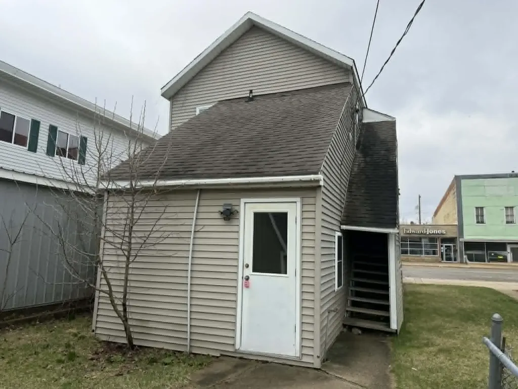 210 N Main Street Evart City MI 49631