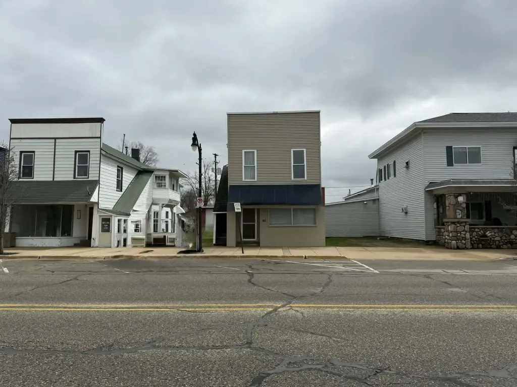 210 N Main Street Evart City MI 49631