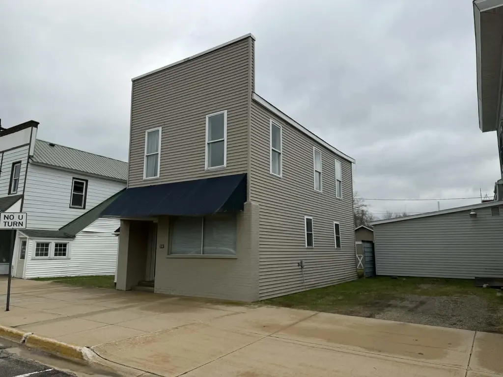 210 N Main Street Evart City MI 49631