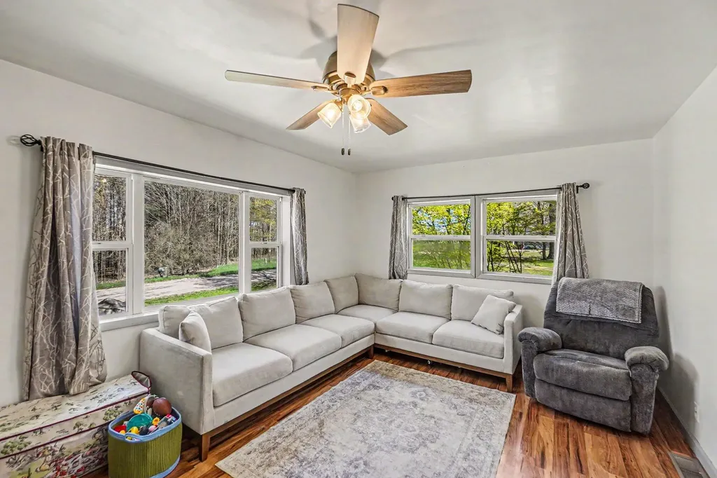 17845 7 Mile Road Cedar Township MI 49677