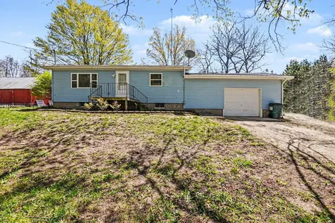 17845 7 Mile Road Cedar Township MI 49677