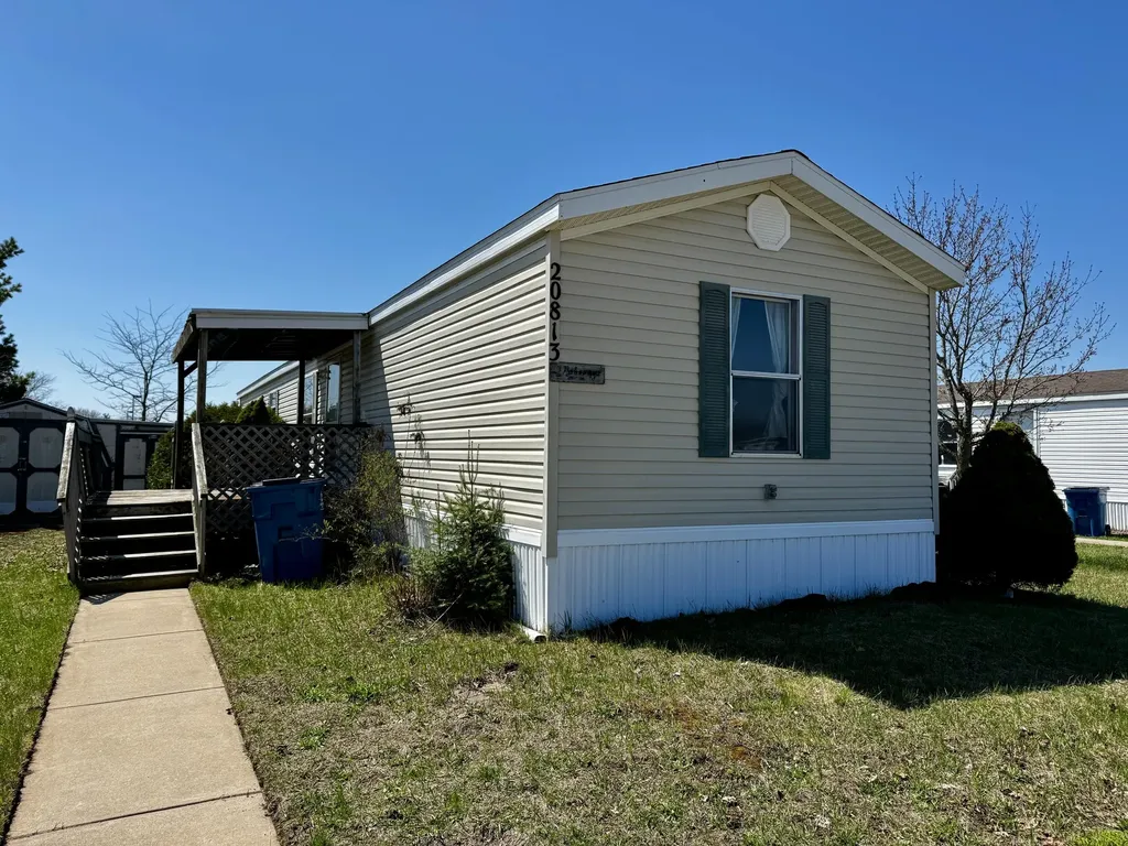20813 Grandville Road Green Charter Township MI 49307