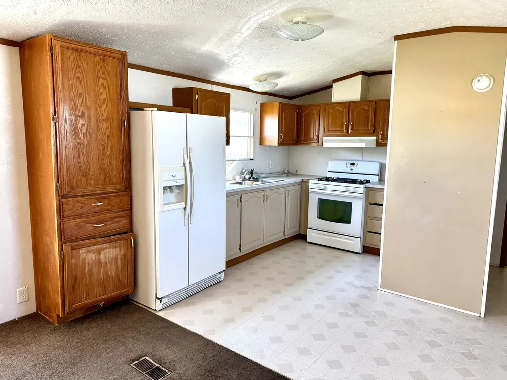 20813 Grandville Road Green Charter Township MI 49307