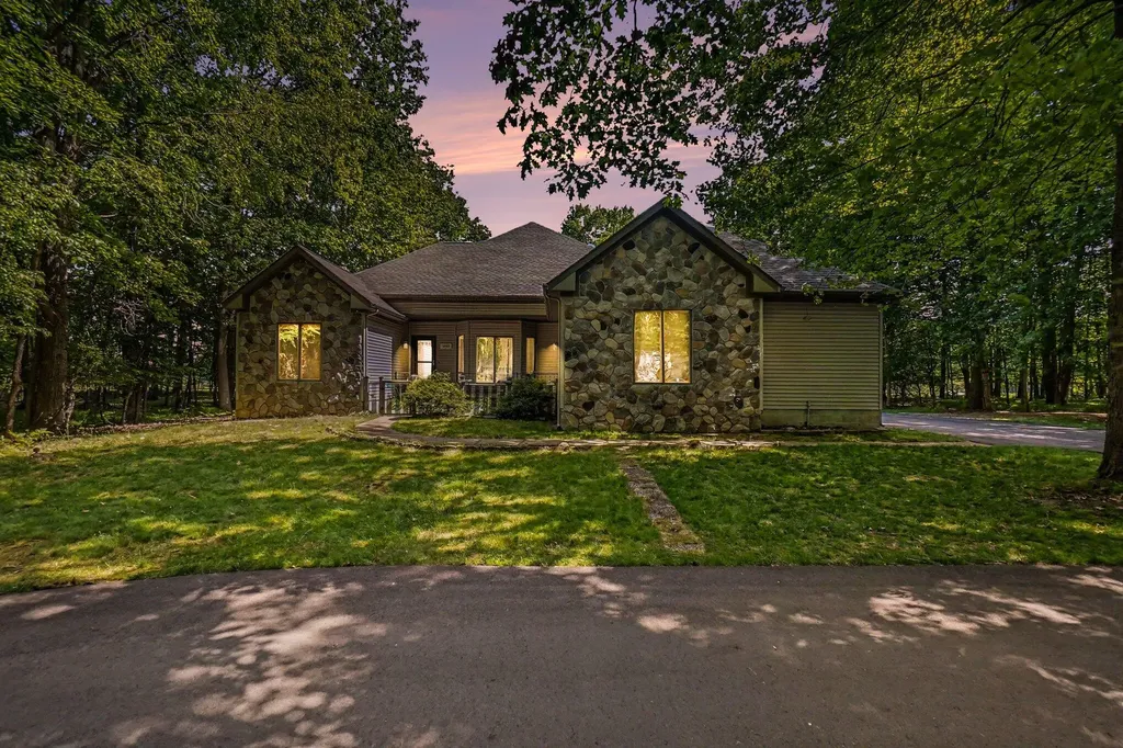 9980 Sunset Drive Morton Township MI 49346