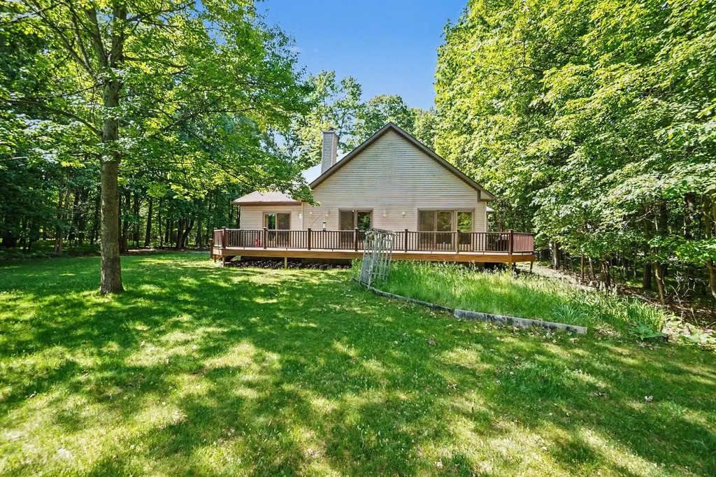 9980 Sunset Drive Morton Township MI 49346