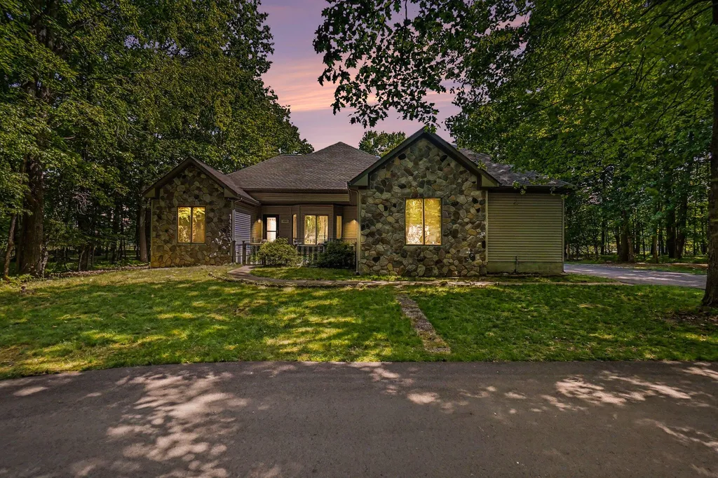 9980 Sunset Drive Morton Township MI 49346