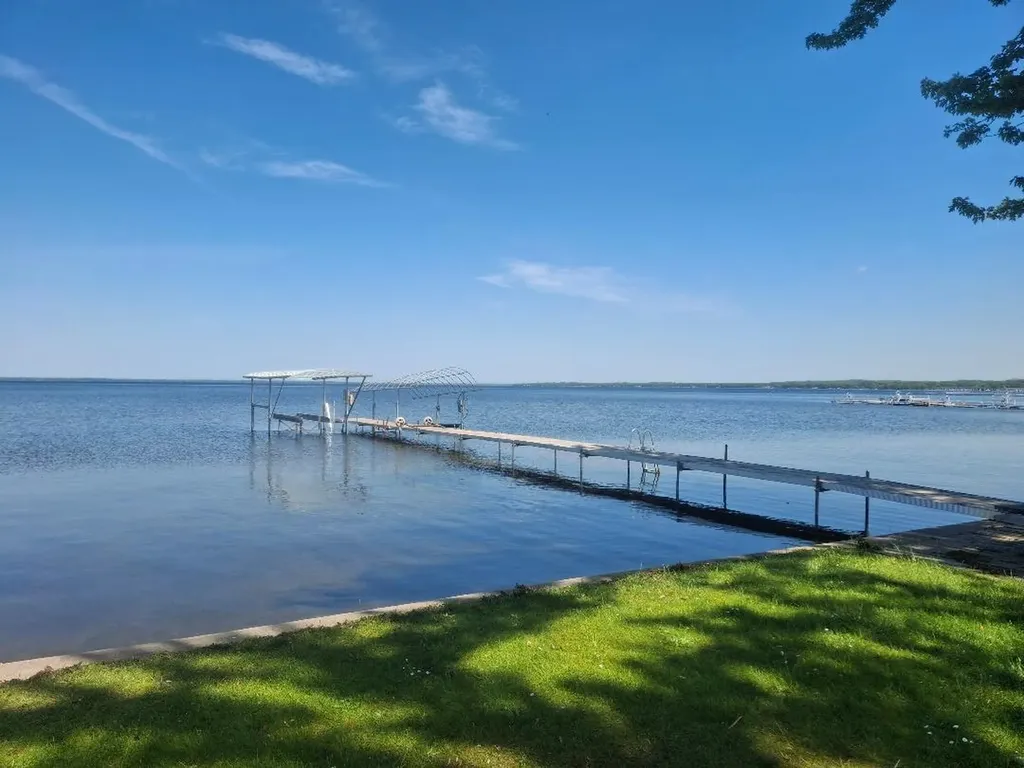 6434 W Houghton Lake Drive Roscommon Township MI 48629