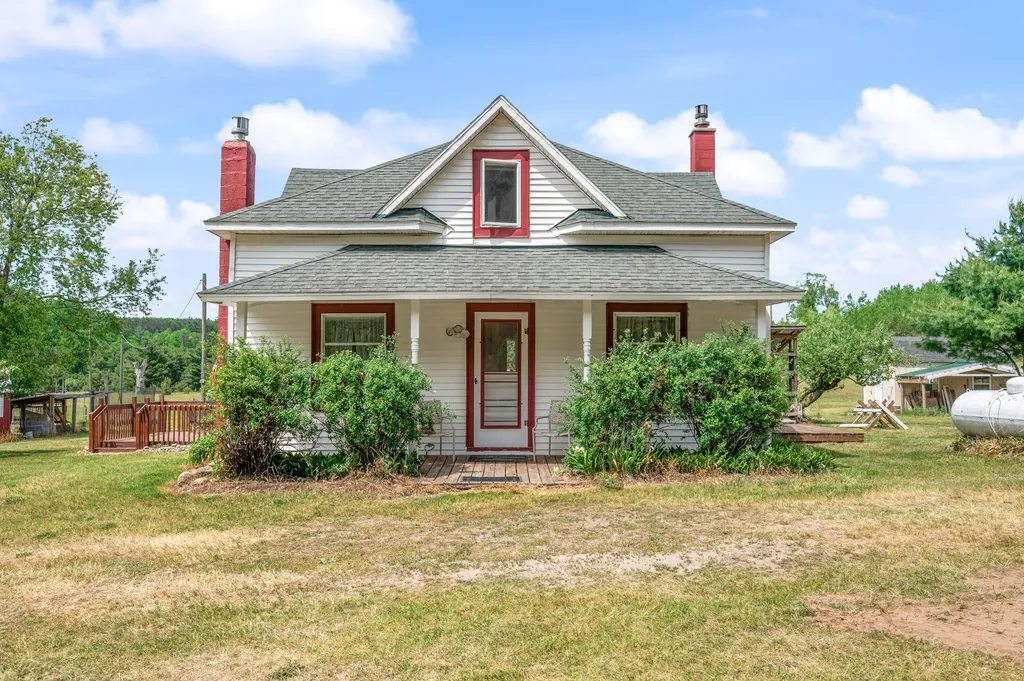 5304 W 48 Road Henderson Township MI 49601